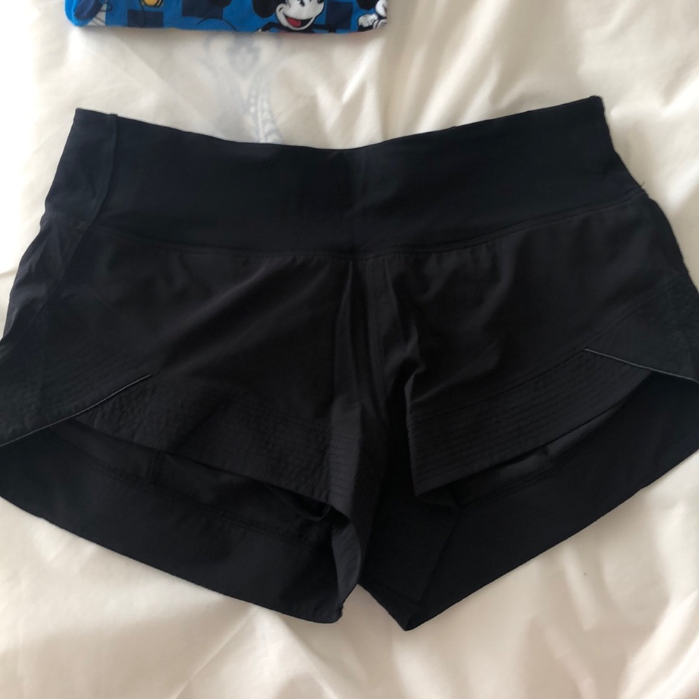 Sz 6 Lululemon Running Shorts